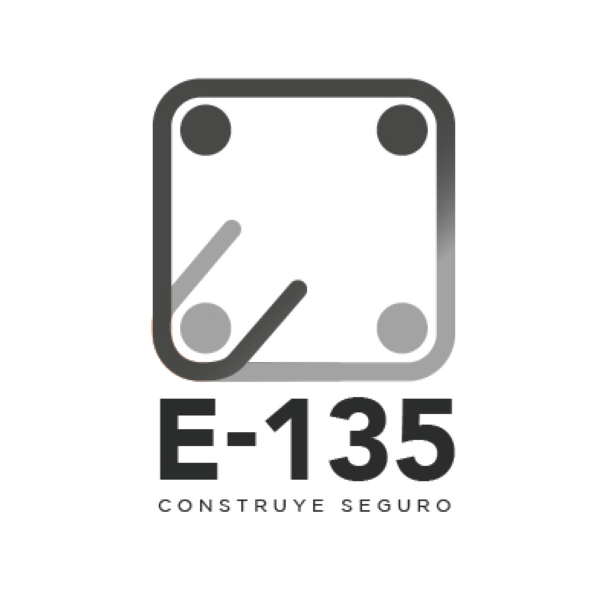 Estribadora E-135 GITV — en operación